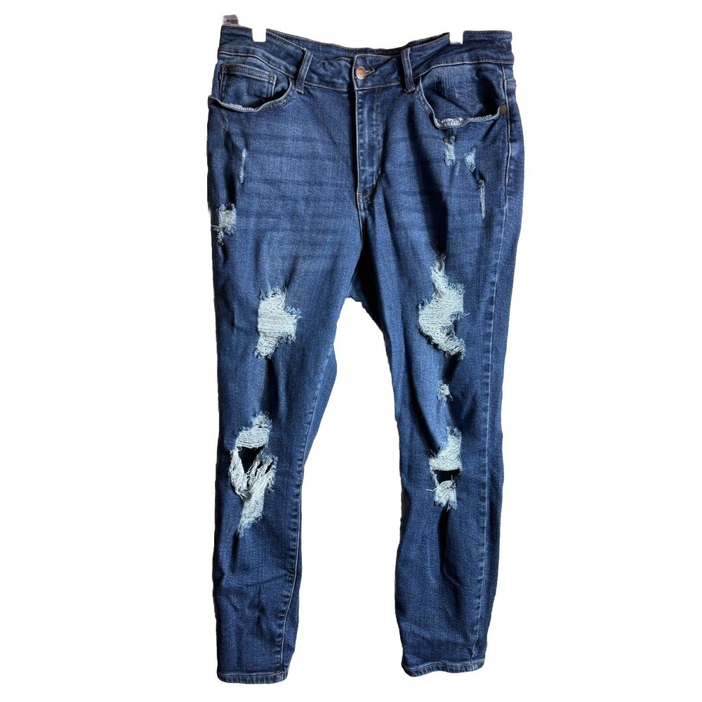 Judy Blue Woman’s Jeans 14 W Blue Style Rips On Legs Pockets Straight Leg